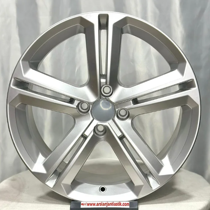 4 100 17 7.5 ET35 CH67.1 SILVER GLOSS MALLORY JANT