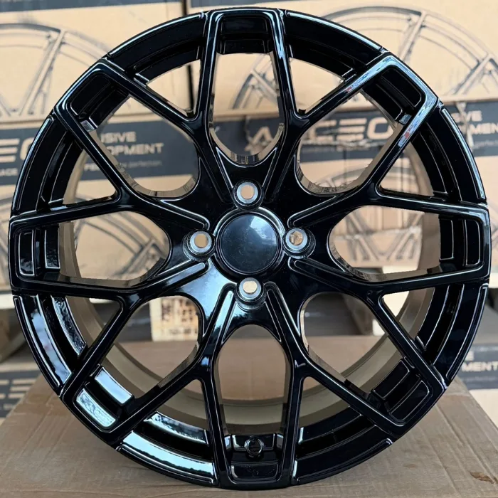 4 100 17 7.5 ET35 CH73.1 SNC01 DEEP BLACK GLOSS JANT